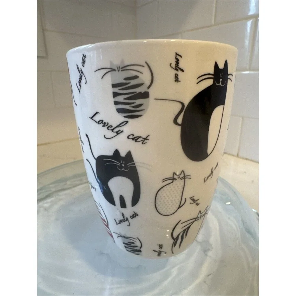 COLLECTIBLE 10 OZ MUG / 